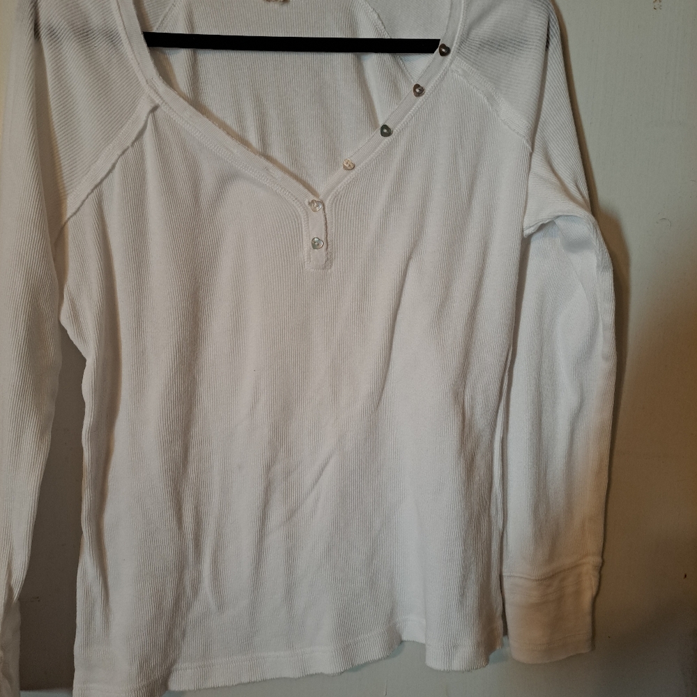 CUTE LIGHTWEIGHT WHITE WOMEN'S LONG SLEEVE SHIRT